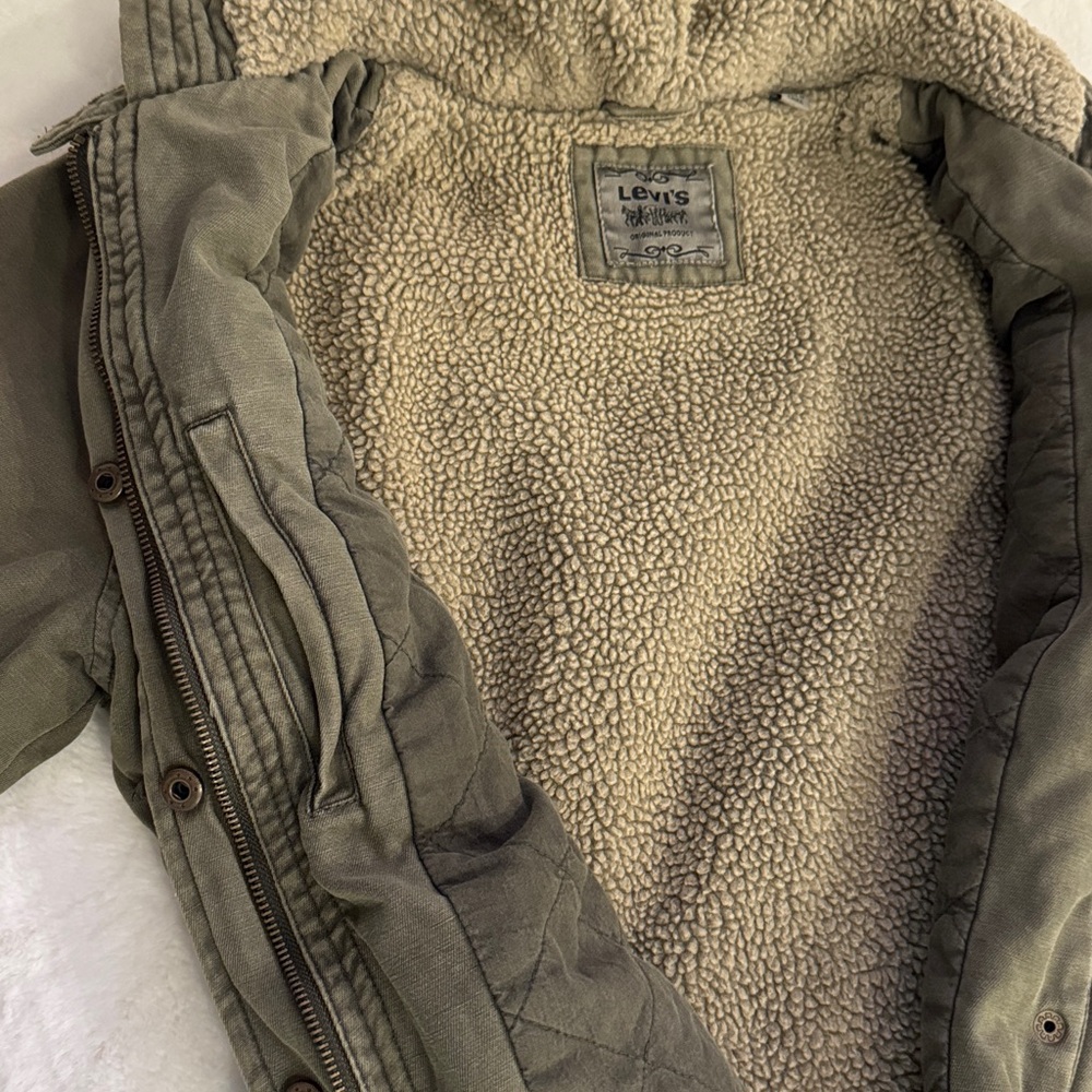 Levi’s Utility Military Style Hooded Jacket, Army Green, Sherpa Lined- size M - Picture 12 of 16